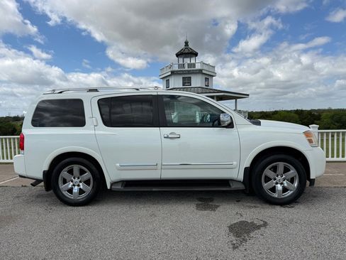 Used 2014 Nissan Armada Platinum w/ 2nd Row Captain Seat Package image 4