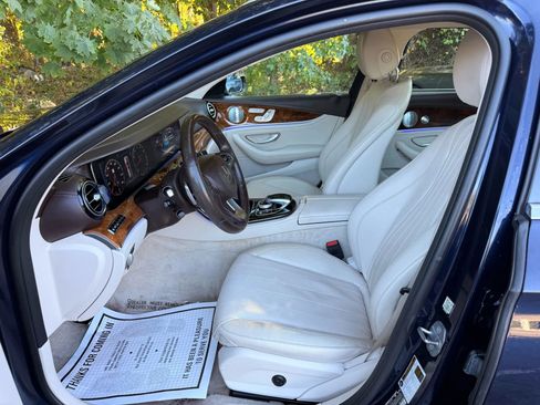 Used 2018 Mercedes-Benz E 400 4MATIC Wagon image 15