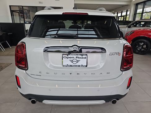 Used 2023 MINI Cooper Countryman S w/ Signature Upholstery Package FWD image 2