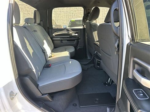 Used 2024 RAM 2500 Big Horn image 25