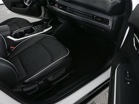 Used 2025 Kia K4 GT-Line FWD image 21