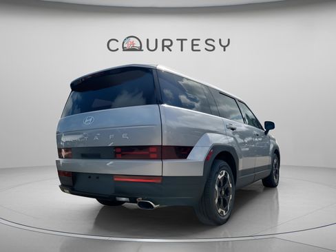 New 2026 Hyundai Santa Fe SE FWD image 4
