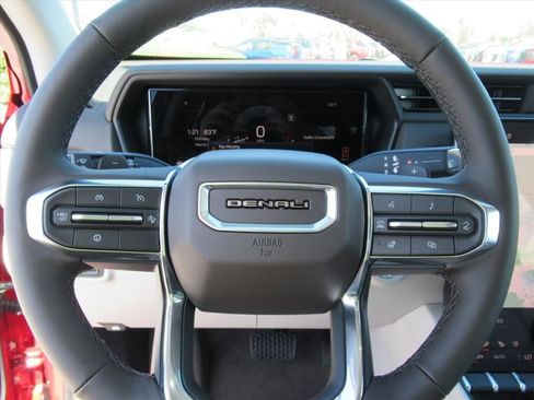New 2026 GMC Terrain Denali AWD/4WD image 21