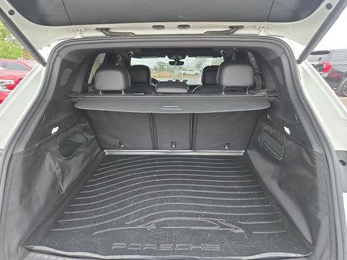 Used 2019 Porsche Cayenne AWD/4WD image 19