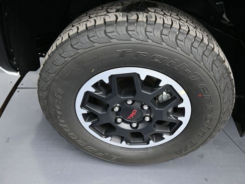 New 2024 Toyota Tacoma TRD Off-Road image 14