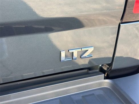 Used 2019 Chevrolet Silverado 3500 LTZ w/ Duramax Plus Package image 13