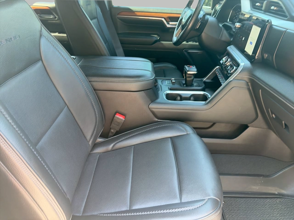 Used 2023 GMC Sierra 1500 Denali AWD/4WD image 9