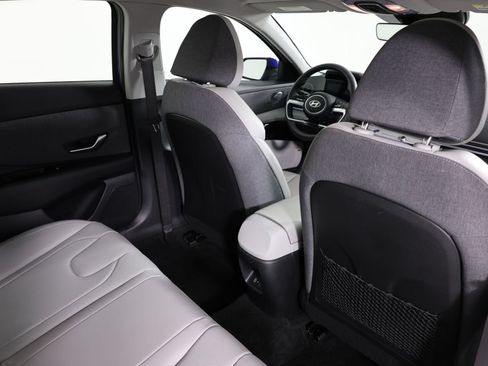 Used 2025 Hyundai Elantra Limited FWD image 39