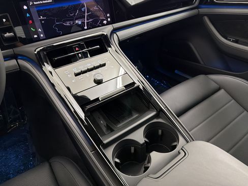 New 2026 Porsche Panamera image 29