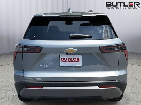 New 2026 Chevrolet Equinox LT FWD image 5