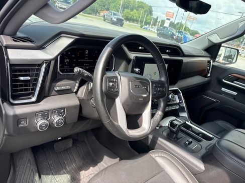 Used 2023 GMC Sierra 1500 Denali w/ Denali Reserve Package AWD/4WD image 3