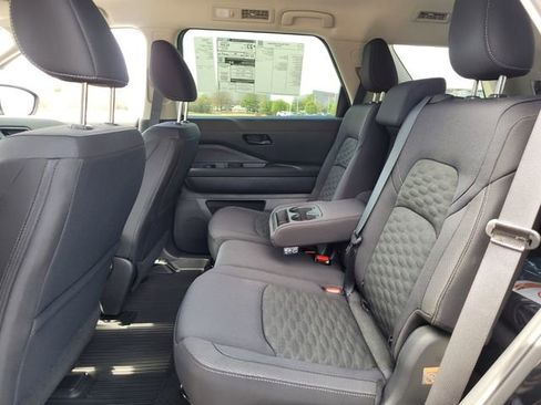 New 2026 Nissan Pathfinder SV AWD/4WD image 10