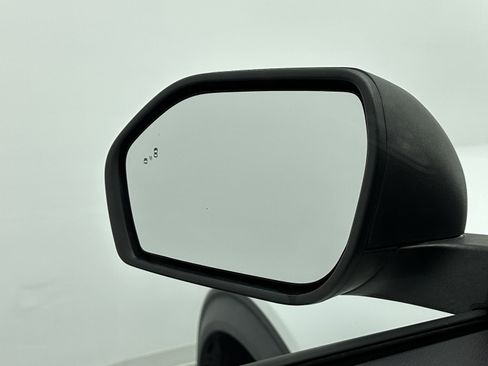 Used 2020 Ford Explorer XLT w/ Equipment Group 202A image 13