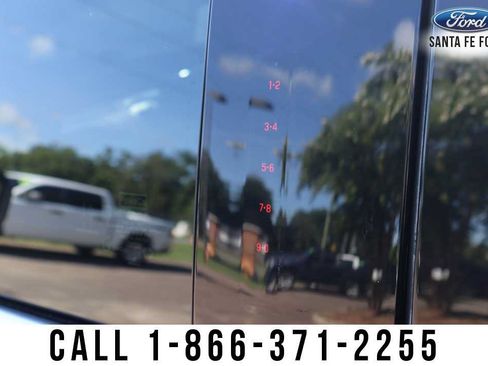 Used 2025 Ford Expedition Active AWD/4WD image 9