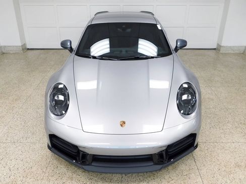 Used 2025 Porsche 911 Carrera T RWD image 25
