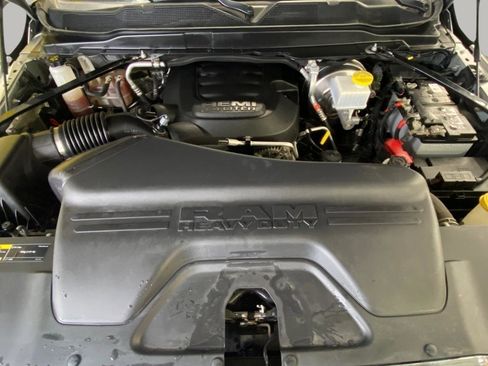 Used 2022 RAM 2500 Tradesman w/ Chrome Appearance Group AWD/4WD image 29
