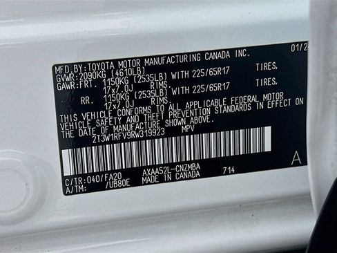 Certified 2024 Toyota RAV4 XLE FWD image 31