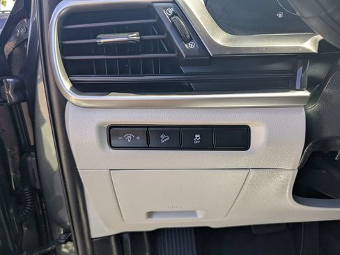 Used 2023 Kia Telluride S w/ S Sunroof Package FWD image 29