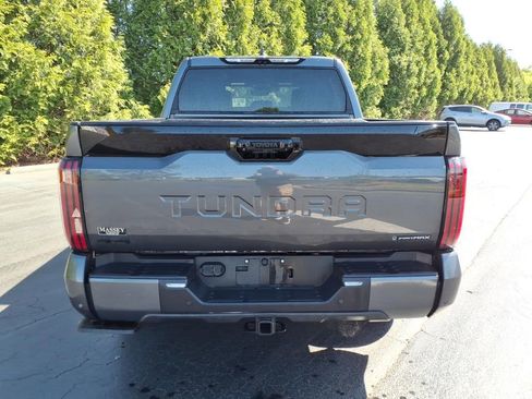Used 2025 Toyota Tundra Platinum AWD/4WD image 4
