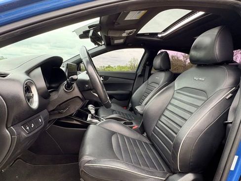 Used 2022 Kia Forte GT-Line w/ GT-Line Premium Package FWD image 9