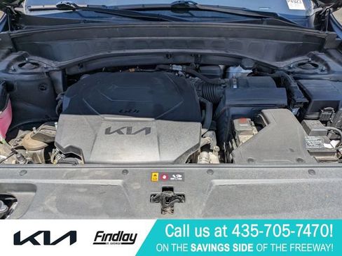 Certified 2023 Kia Telluride EX w/ EX Captain's Chair Package AWD/4WD image 34