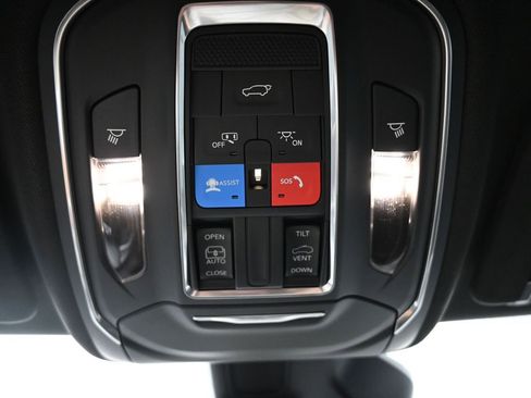 New 2026 Jeep Grand Cherokee Laredo X AWD/4WD image 20