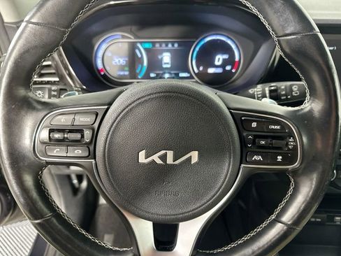 Used 2022 Kia Niro EX w/ Cold Weather Package image 22