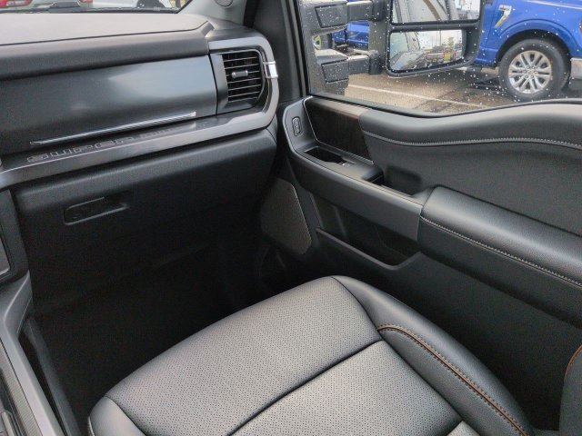 Used 2026 Ford F250 Lariat w/ Tremor Off-Road Package AWD/4WD image 17