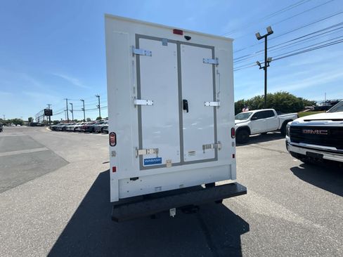 New 2025 GMC Savana 3500 w/ Power Convenience Package RWD image 14
