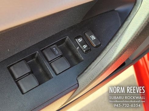 Used 2016 Toyota Corolla LE image 24