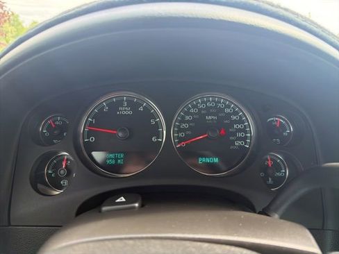 Used 2013 Chevrolet Avalanche LS w/ All-Star Edition AWD/4WD image 39
