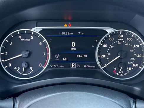 Used 2024 Nissan Sentra SV FWD image 19