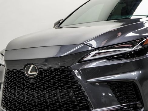 Used 2024 Lexus RX 500h F Sport image 2