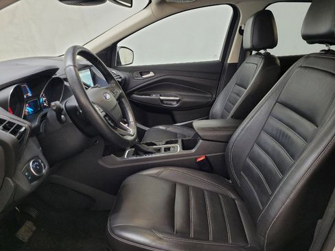 Used 2017 Ford Escape Titanium w/ Equipment Group 301A AWD/4WD image 17