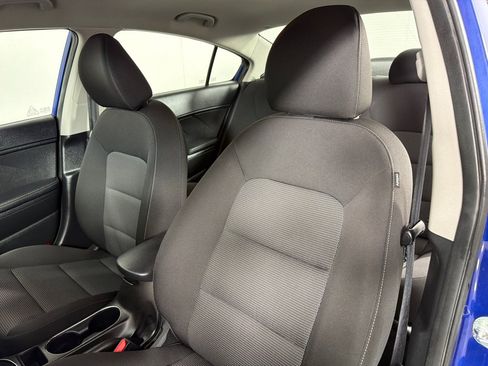 Used 2017 Kia Forte LX FWD image 13