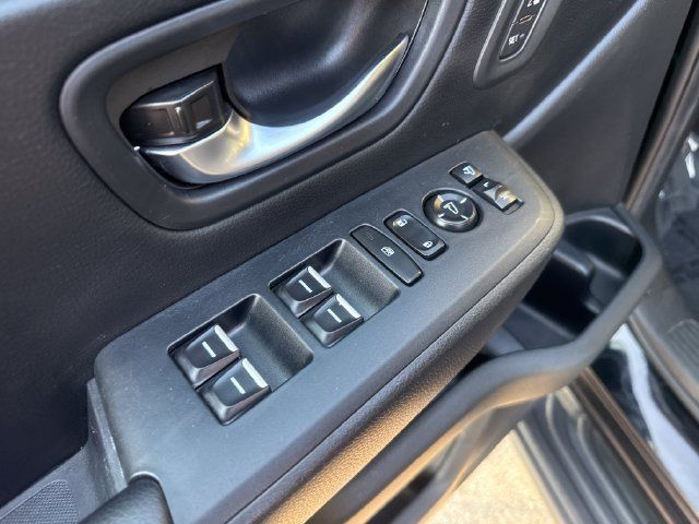 Used 2024 Honda Pilot TrailSport image 10