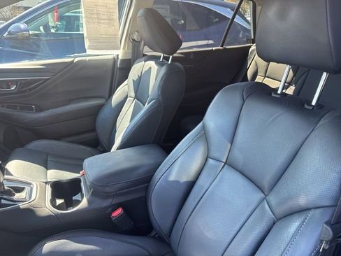 Used 2025 Subaru Outback Touring XT image 11