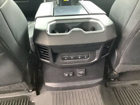 Used 2023 Toyota Tundra Platinum AWD/4WD image 12