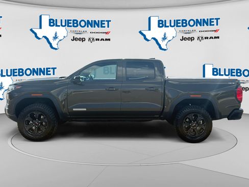Used 2025 GMC Canyon Elevation AWD/4WD image 8