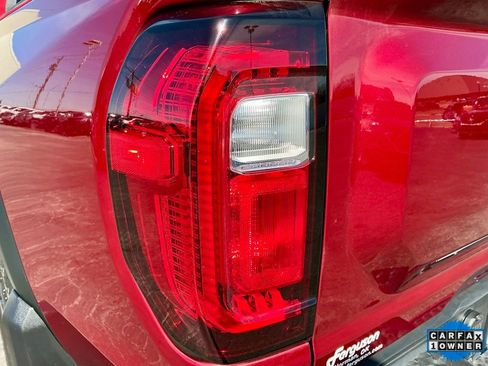 Used 2023 GMC Canyon Denali image 14