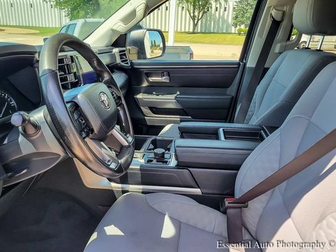 Used 2022 Toyota Tundra SR5 AWD/4WD image 8