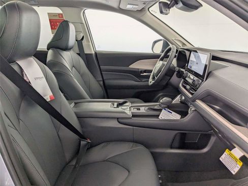 New 2026 Toyota Grand Highlander AWD image 24
