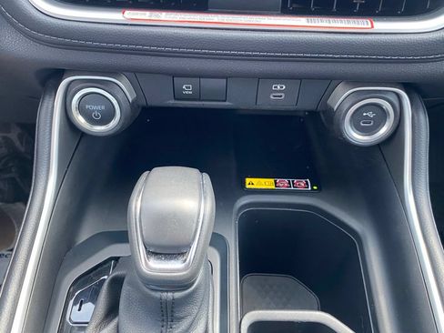Used 2025 Toyota Grand Highlander AWD Hybrid image 25