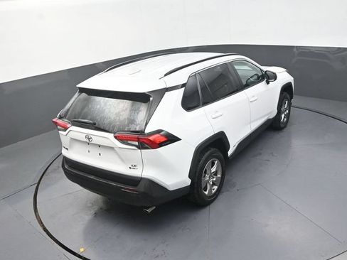 Used 2025 Toyota RAV4 LE AWD/4WD image 29