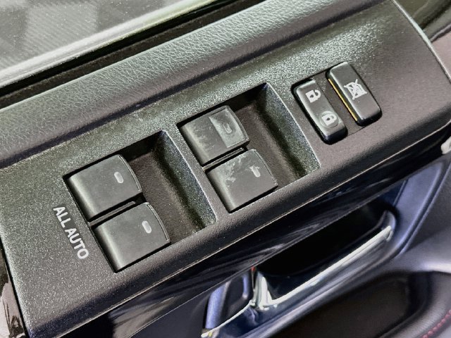 Certified 2019 Toyota 4Runner TRD Off-Road Premium AWD/4WD image 19