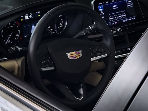 Used 2024 Cadillac CT4 Premium Luxury image 28