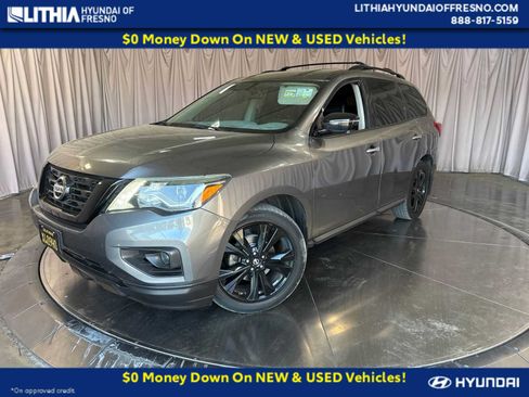 Used 2018 Nissan Pathfinder SL w/ Midnight Edition Package FWD image 1