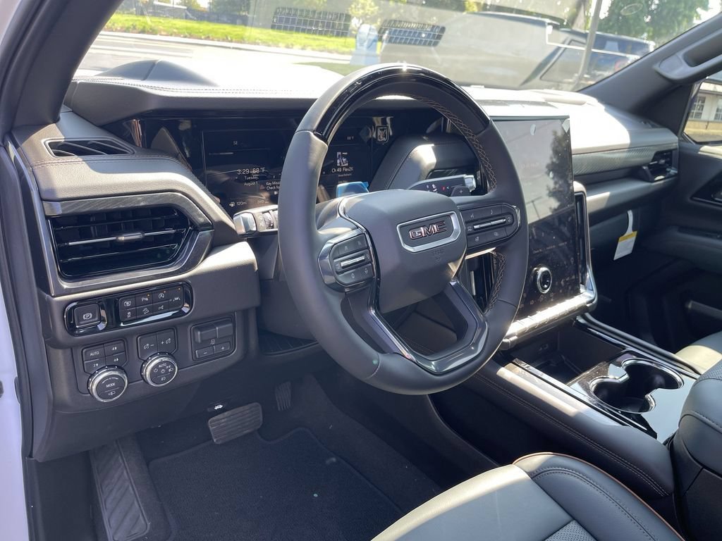 New 2026 GMC Yukon XL AT4 w/ AT4 Premium Plus Package AWD/4WD image 10