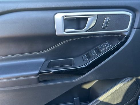 Used 2022 Ford Explorer ST w/ ST Street Pack image 14