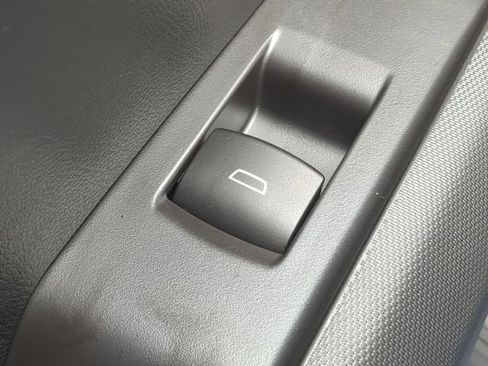 New 2026 GMC Canyon Elevation w/ Convenience Package image 37